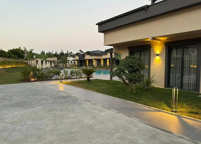 Minta Hills Kemer 别墅